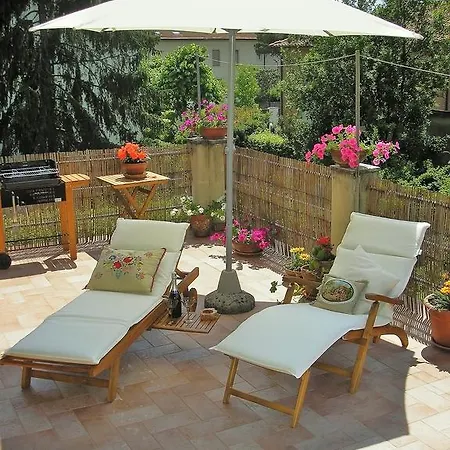 Apartment Terrace *